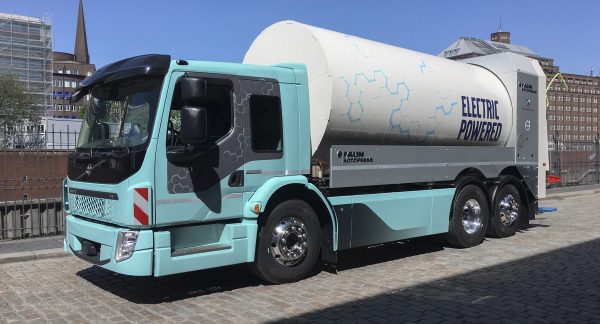 Volvo Makes An Electric Semi-Truck a Reality By the End of 2020