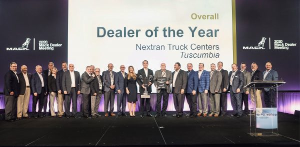 Mack Trucks Presents Nextran Truck Centers with Dealer of the Year Award
